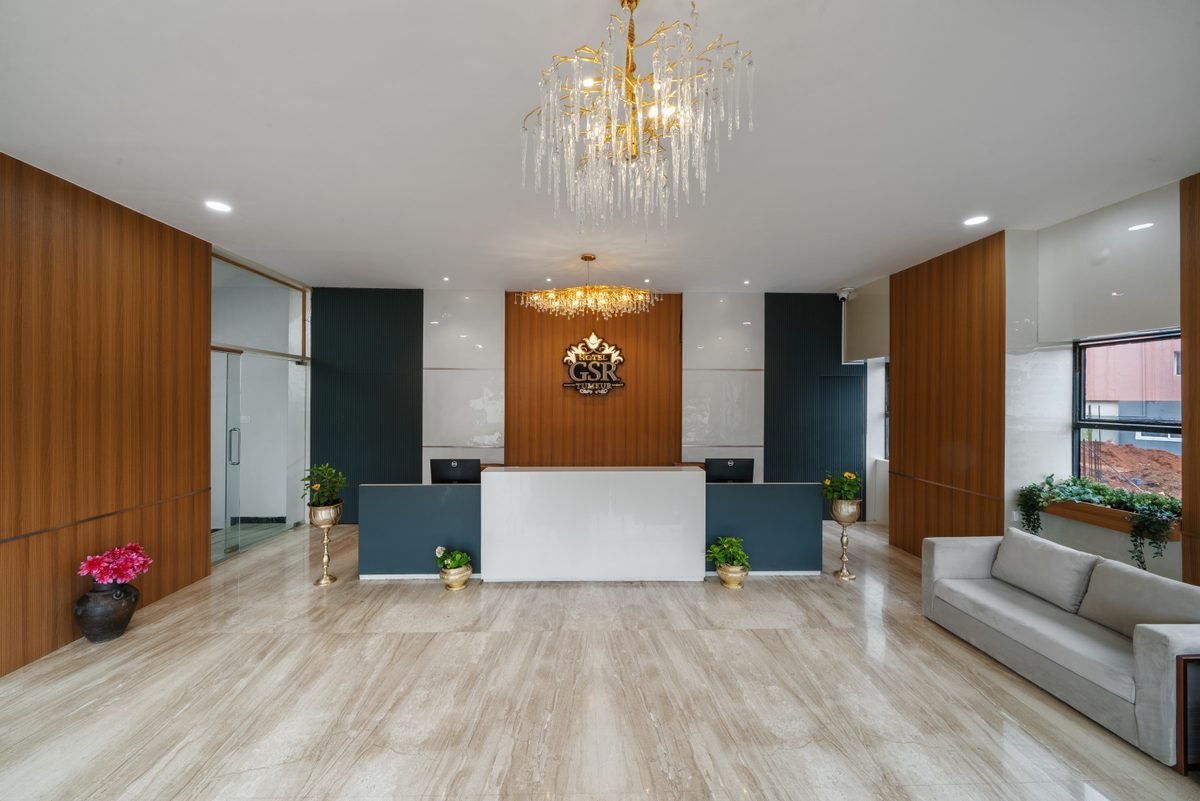 Hotel GSR — cover